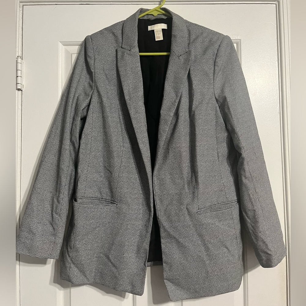 Gray oversized blazer